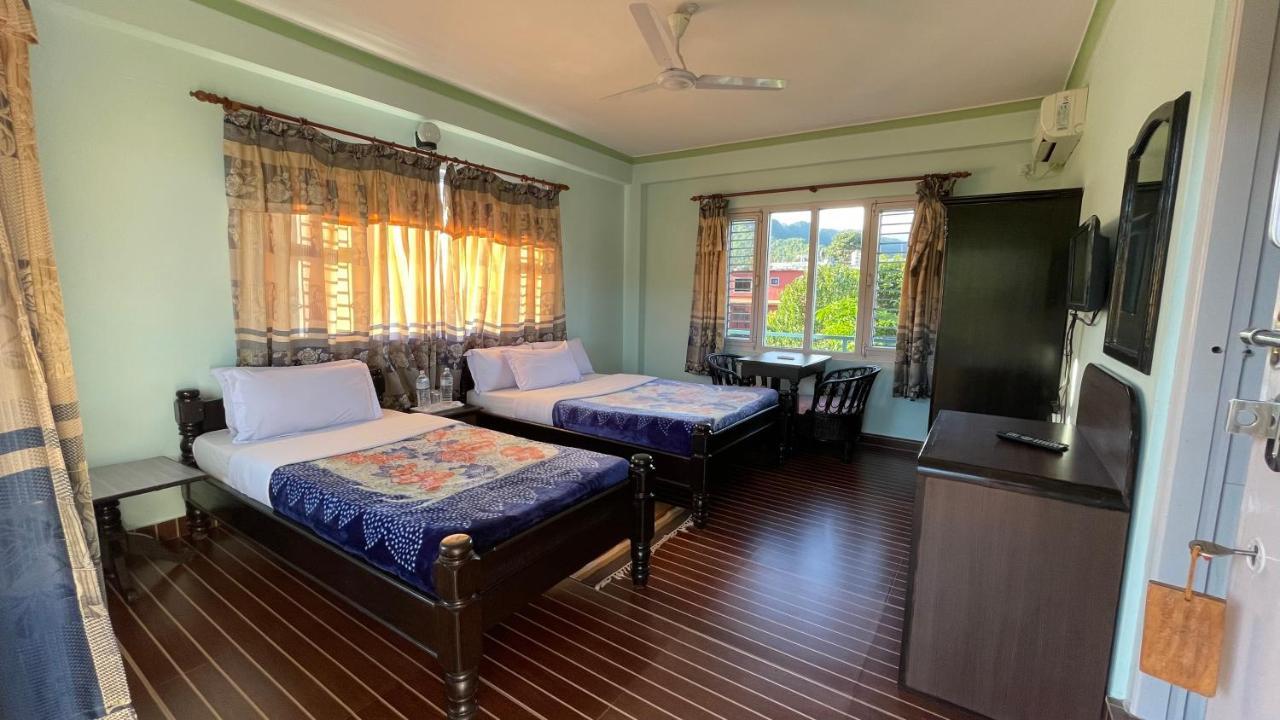 Nanohana Lodge Pokhara Esterno foto
