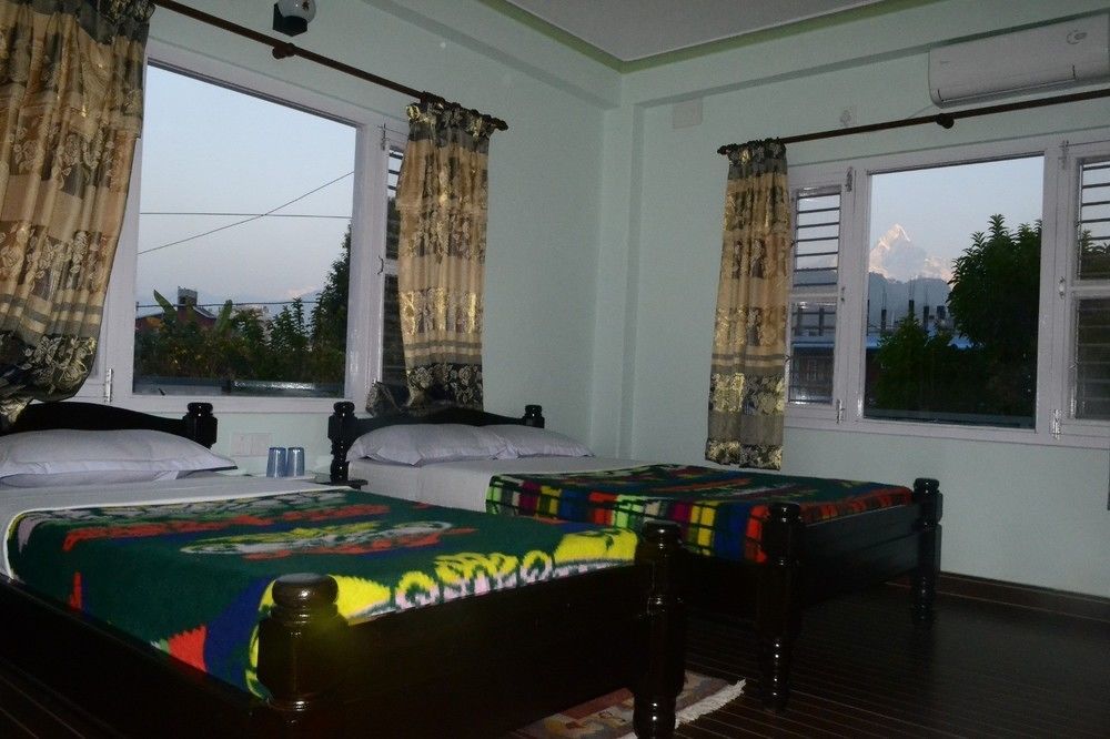 Nanohana Lodge Pokhara Esterno foto