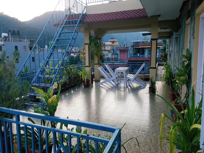 Nanohana Lodge Pokhara Esterno foto